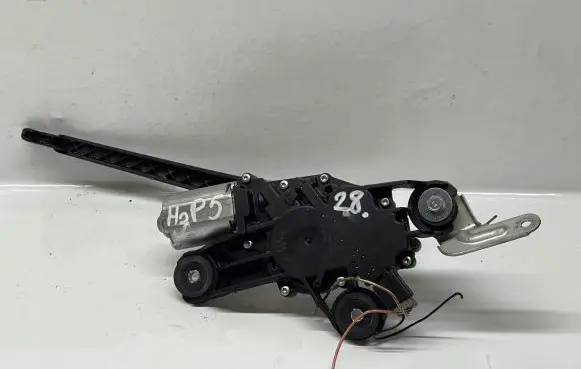 Mazda 3 I Rear window wiper motor 0390201588