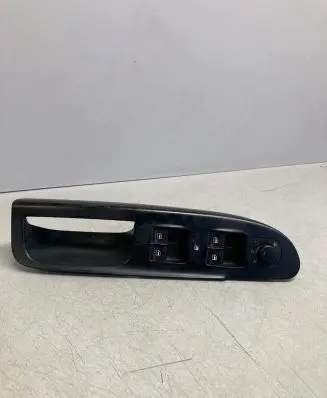 Volkswagen PASSAT B6 Front door window switch trim 1K0959565L 1K4959857B 32C867172B