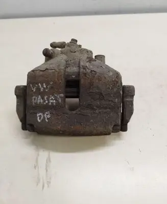 Volkswagen PASSAT B7 Front brake caliper 8X0615124 6R0615124 1K0615124