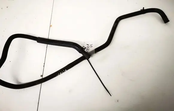 Mazda 3 I Engine coolant pipe/hose