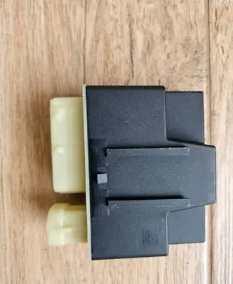 Coolant fan relay