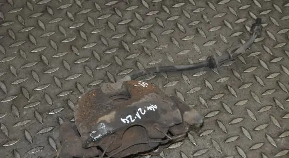 Volvo V40 Front brake caliper