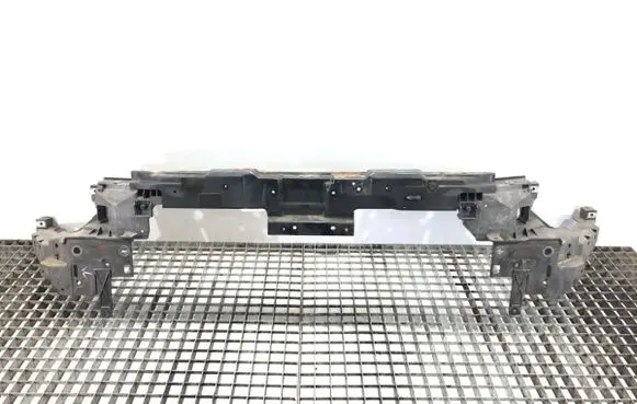 Nissan Murano Z50 Front bodywork piece 