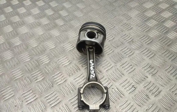 Piston with connecting rod