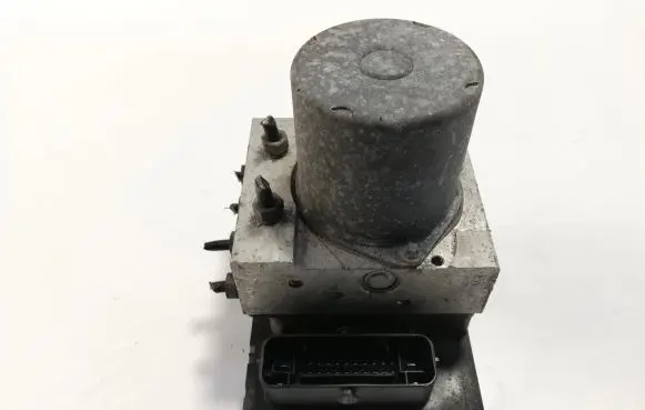 Audi A4 S4 B8 8K ABS Pump 8K0907379AA
