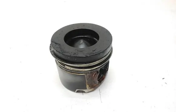 BMW 7 F01 F02 F03 F04 Piston 84L110