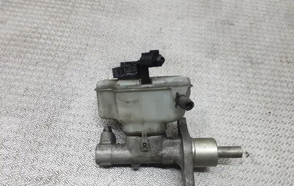 Volkswagen Touran I Master brake cylinder 03350886351 1K1611301