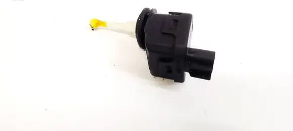 Headlight level adjustment motor