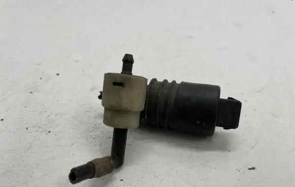 Opel Astra J Windscreen/windshield washer pump