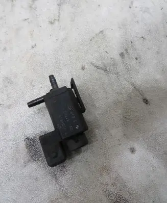 BMW 1 F20 F21 Turbo solenoid valve GMAUTO4574097