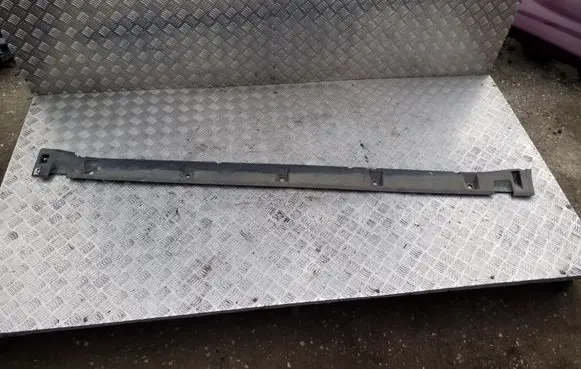 Suzuki Grand Vitara II Sill 7766165J0