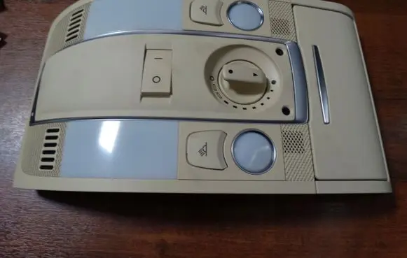 Audi A6 S6 C6 4F Headlining lighting console trim 4F0947135BT