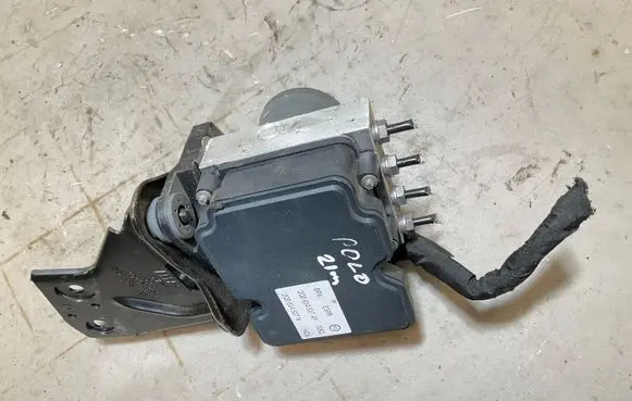 Volkswagen Polo VI ABS Pump 2Q0614517AP 2Q0614517N