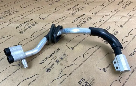 Audi A5 8T 8F Air conditioning (A/C) pipe/hose 8K1260712K