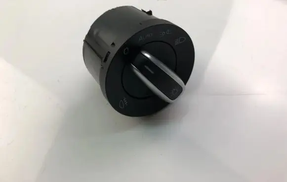 Volkswagen Touran I Light switch 3C8941431