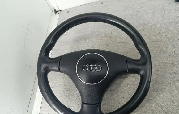 Audi A3 S3 8P Steering wheel 