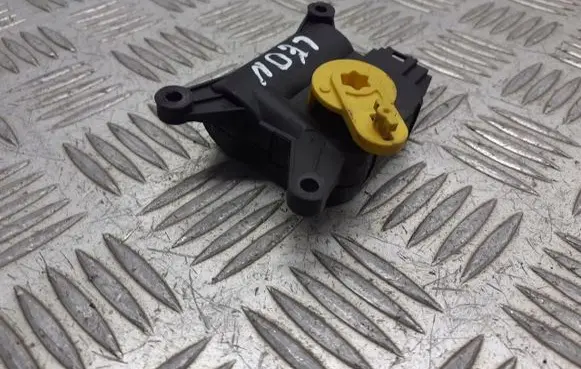 Seat Leon (1P) A/C air flow flap actuator/motor 1J1907511E