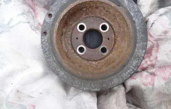 Iveco Daily 6th gen Crankshaft pulley XXXXXXXXX