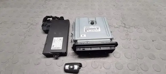 BMW 3 E92 E93 Engine ECU kit and lock set 8510221 1039S37983 0281016838