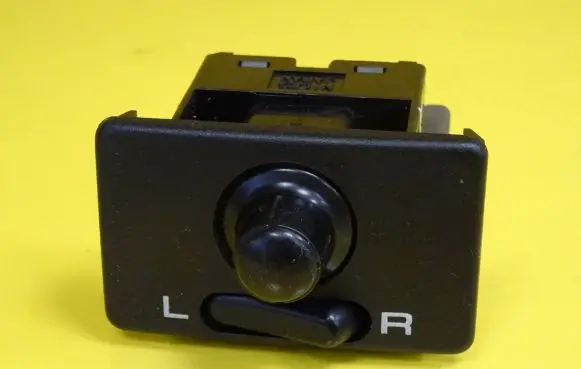Nissan Almera Wing mirror switch