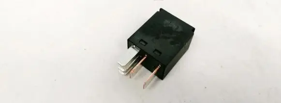 Ford Mondeo Mk III Other relay G1UHQ F57B-14B192-AA
