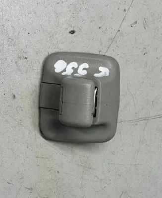 Volkswagen PASSAT B6 Sun visor clip/hook/bracket 1K0857561B