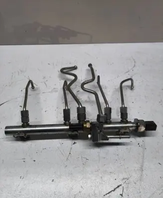 BMW 3 E90 E91 Fuel main line pipe 7562474