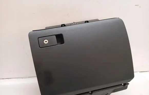 Volkswagen PASSAT B6 Glove box 3C1857101