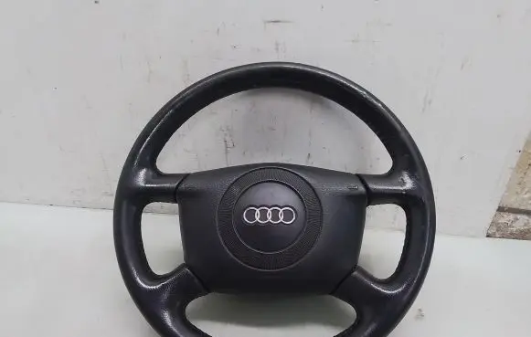 Audi A4 S4 B5 8D Steering wheel