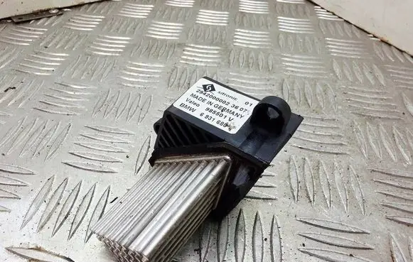 BMW 5 E39 Heater blower motor/fan resistor 6931680