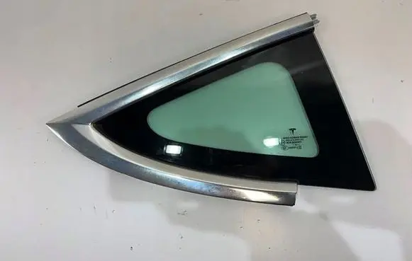Tesla Model 3 Rear side window