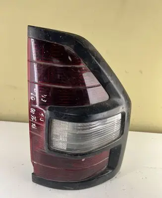 Mitsubishi Pajero Rear/tail lights STANLEYR1726 STANLEYR1726R