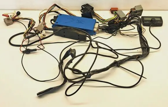 Volvo V50 Hands-free kit CK3100N Parrot RKXCK3102