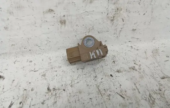 Mazda 3 III Airbag deployment crash/impact sensor G46C57KC0A K0273020915