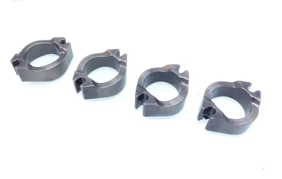 Subaru Legacy Fuel Injector clamp holder