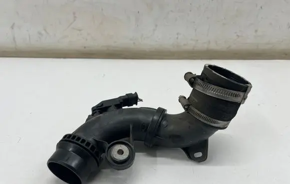 Opel Mokka B Air intake duct part 9831966280 9812736080