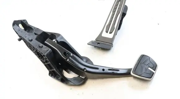 BMW M2 G87 Pedal assembly 6896514 6889820 17544511