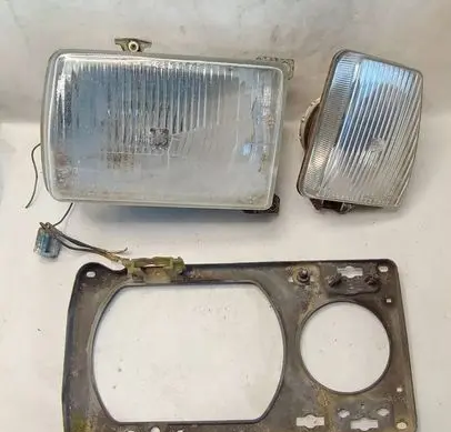 Volkswagen PASSAT B2 Headlight/headlamp 301125516 301124502