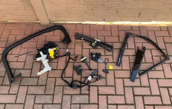 Alfa Romeo Stelvio Rear door window regulator with motor