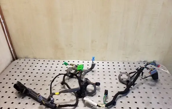 Volvo XC60 Front door wiring loom 30728406