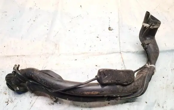 Peugeot 406 Fuel tank filler neck pipe 9623450280 9623450380