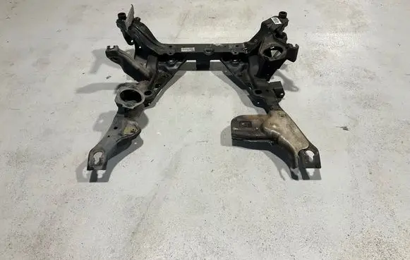 BMW 5 E60 E61 Front subframe 6780302 10353212