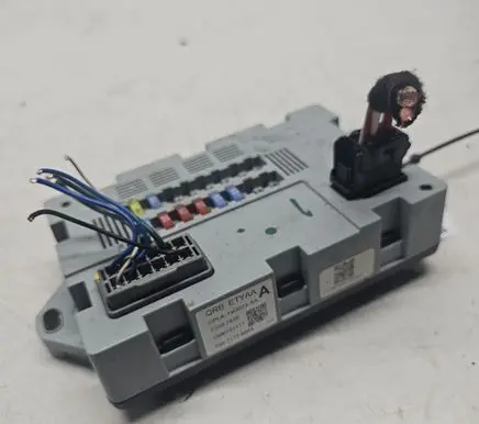Jaguar XE Fuse module CPLA14Q073AA