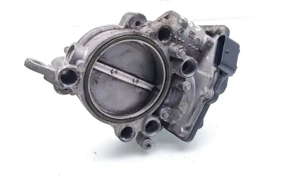 BMW 3 F30 F35 F31 Electric throttle body valve 8623324 A2C80221600