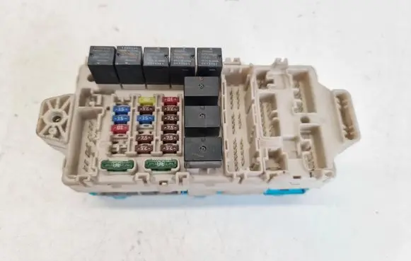 Mitsubishi Lancer Fuse box set MR58785 G8C223M3C