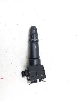 Mitsubishi Lancer VIII Indicator stalk E380013