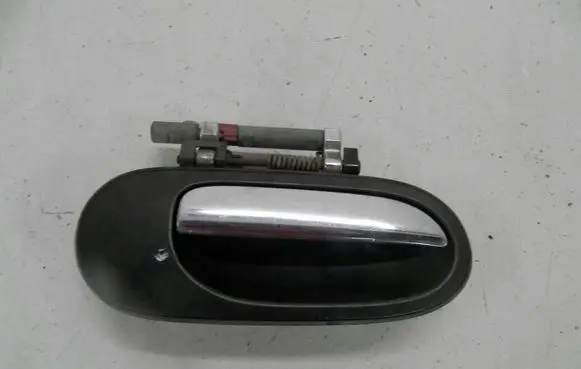 Nissan Almera Tino Front door exterior handle 