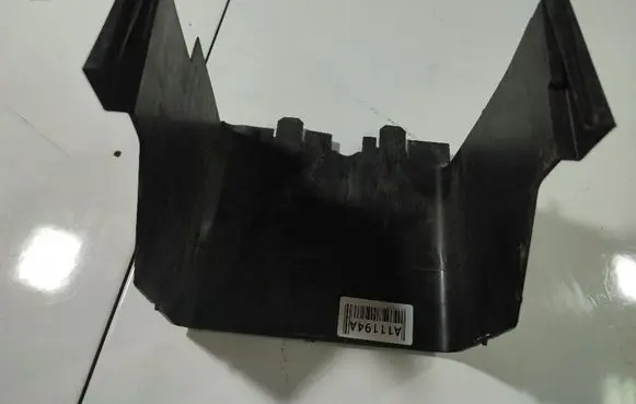 Skoda Octavia Mk2 (1Z) Battery box tray 1K0915335C