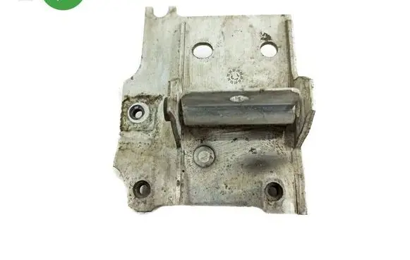 BMW 5 F10 F11 Radiator mount bracket 7186513 718651309 7207151