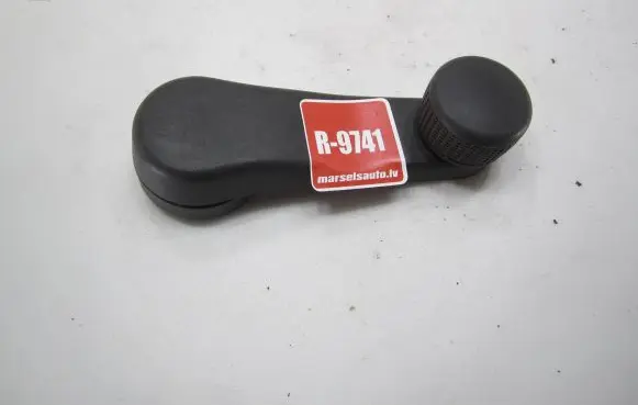 Volkswagen Polo IV 9N3 Front door window winding handle 6Q0837581A